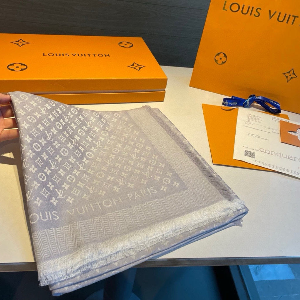 LOUIS VUITTON MONOGRAM SHINE SCARF 120 CM IN PASTEL GRAY WOOL AND MULBERRY SILK 398195