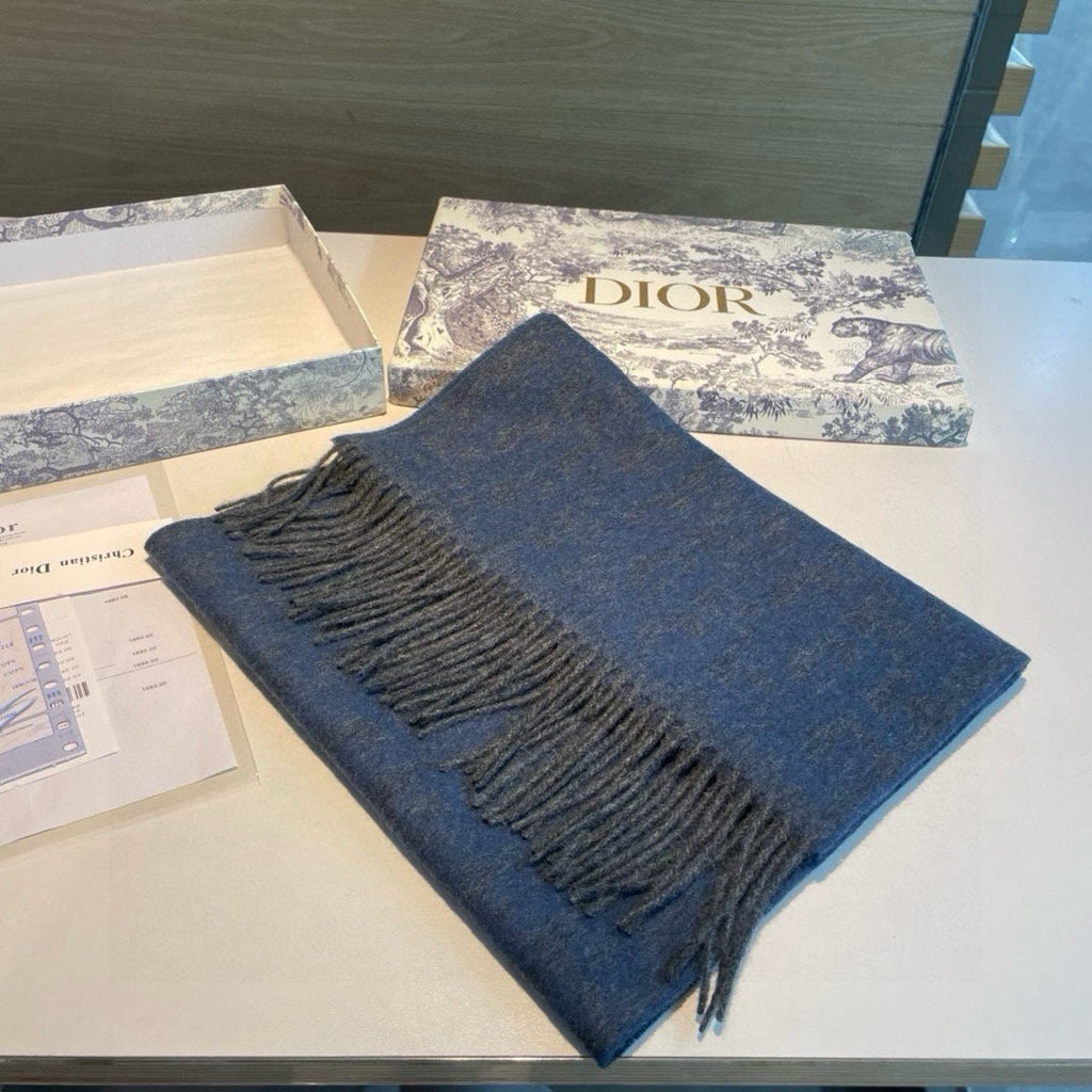 GUCCI SCARF IN CLASSIC BLUE WOOL AND CASHMERE 398233