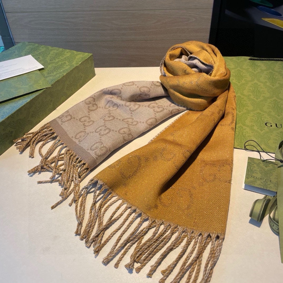 GUCCI SCARF IN PEANUT BROWN AND KHAKI BROWN WOOL 405142