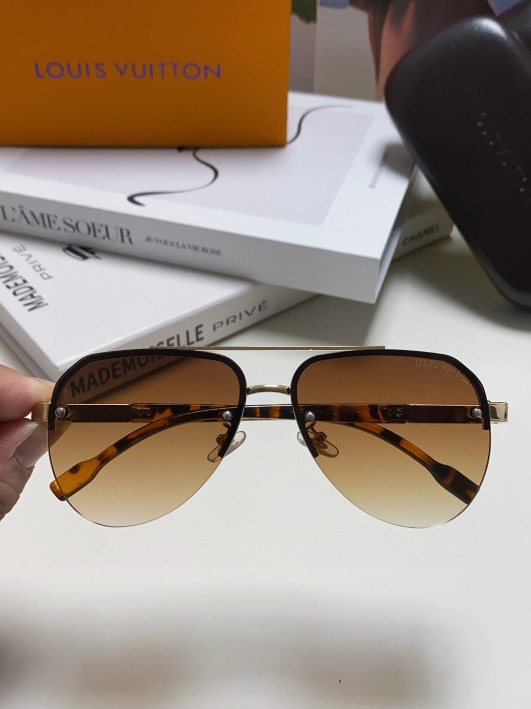 LOUIS VUITTON PILOT SUNGLASSES 582591 IN HAVANA METAL BROWN SMOKE LENSES