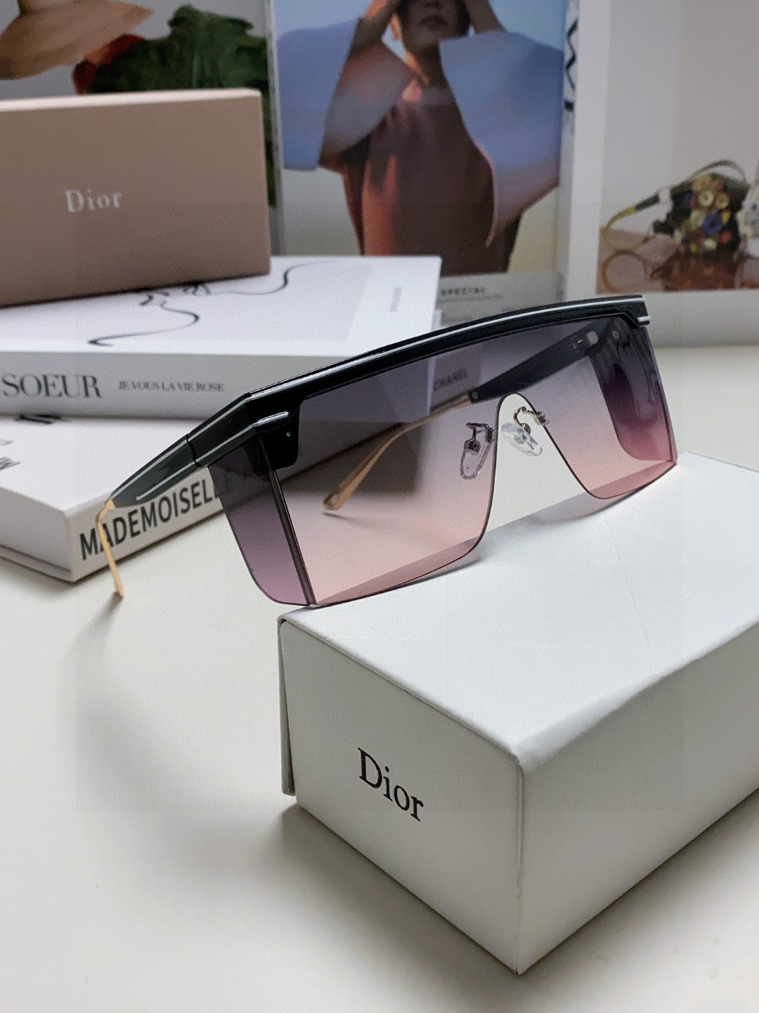 DIOR SUNGLASS CLUB M1U 566688 IN BLACK ACETATE PINK SMOKE LENSES