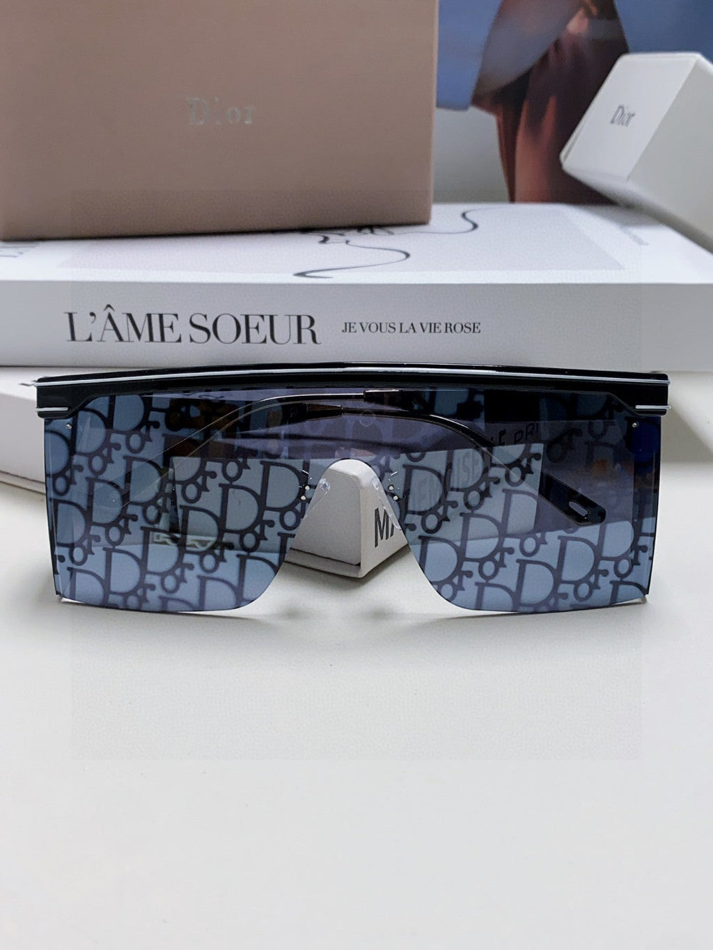 DIOR OBLIQUE SUNGLASS CLUB M1U IN BLACK ACETATE