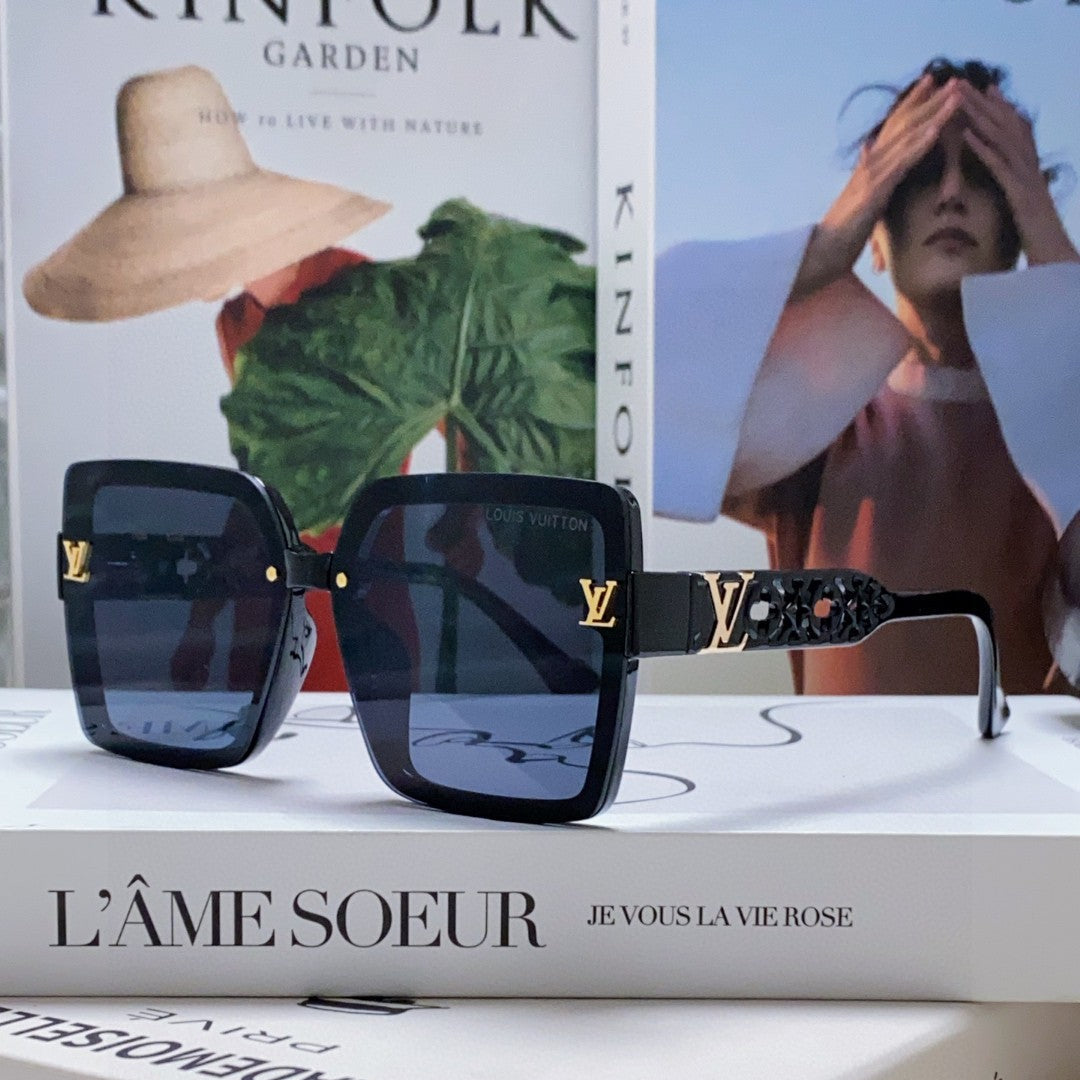 LOUIS VUITTON SQUARE SUNGLASS 567456 IN BLACK ACETATE EMBOSSED LOGO