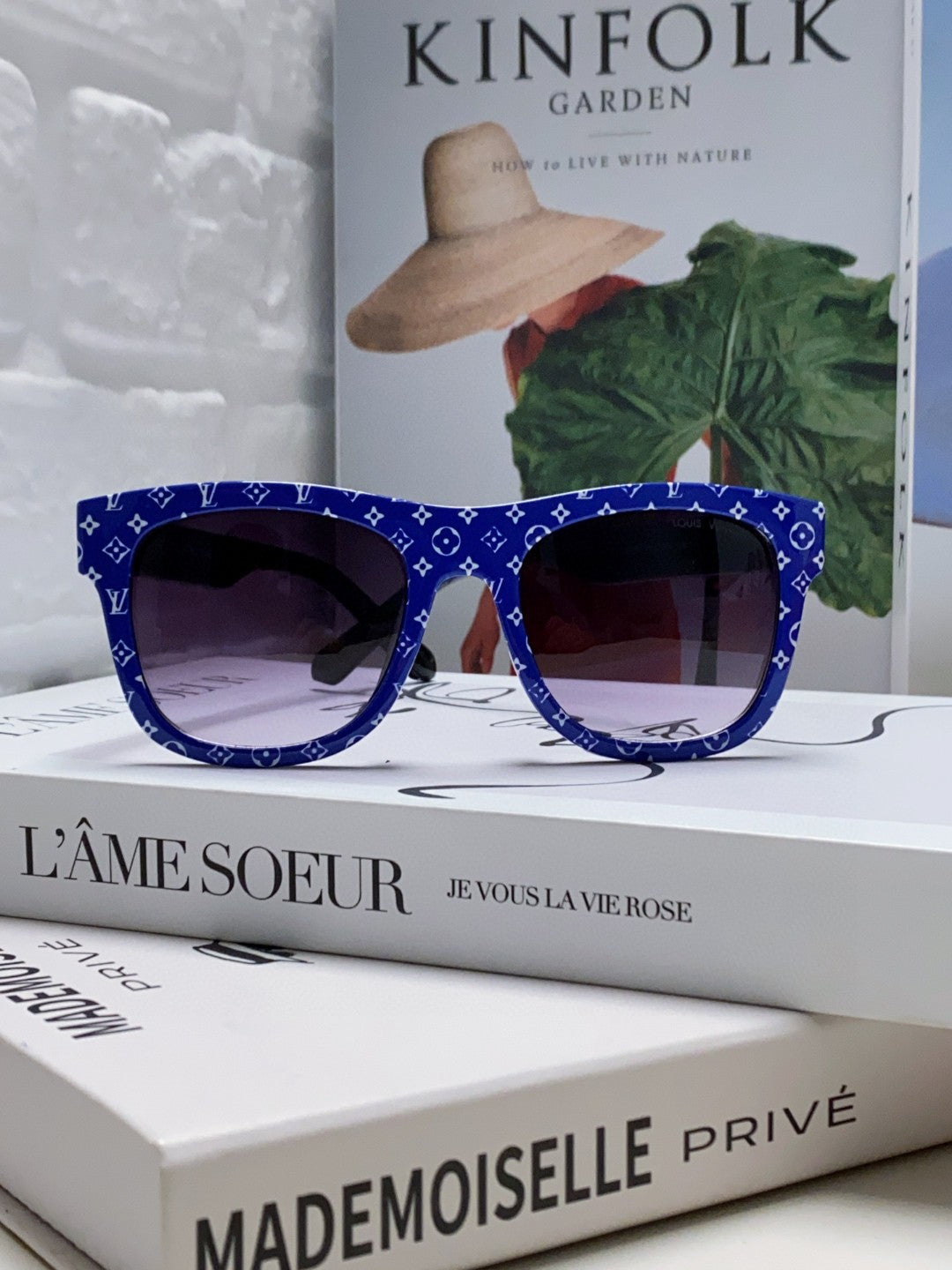 LOUIS VUITTON MONOGRAM SUNGLASS 581385 IN BLUE ACETATE FRAME