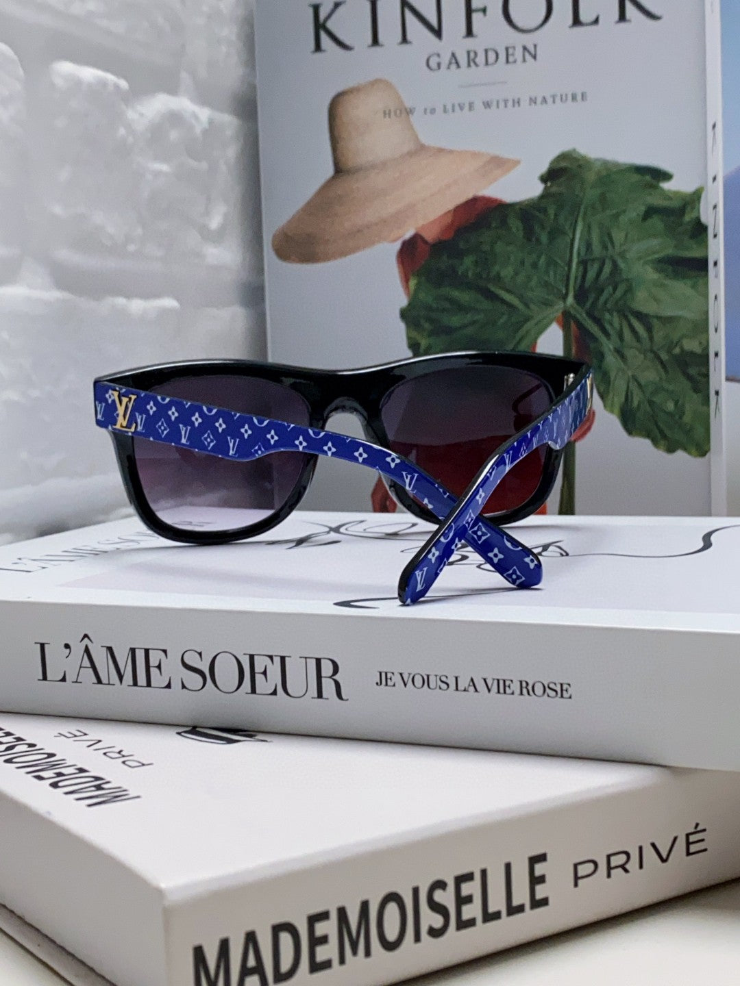 LOUIS VUITTON MONOGRAM SUNGLASS 581385 IN BLUE ACETATE FRAME
