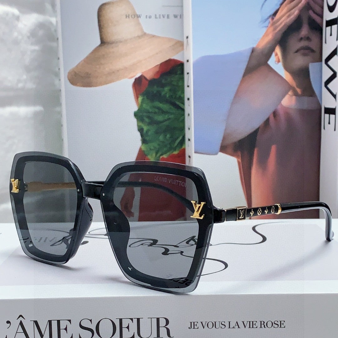LOUIS VUITTON SQUARE SUNGLASSES 581357 IN BLACK ACETATE
