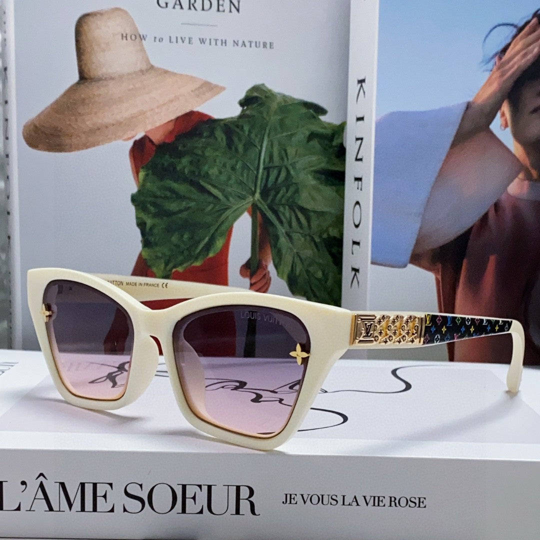 LOUIS VUITTON SQUARE SUNGLASSES 581359 IN IVORY ACETATE EMBOSSED MONOGRAM LOGO