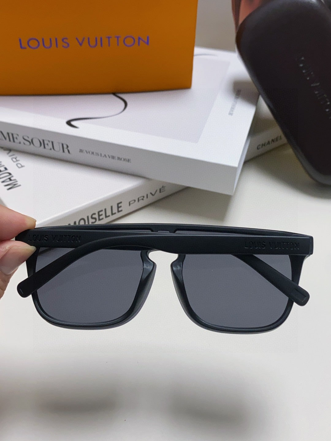 LOUIS VUITTON WAIMEA SUNGLASSES 581360 IN BLACK ACETATE
