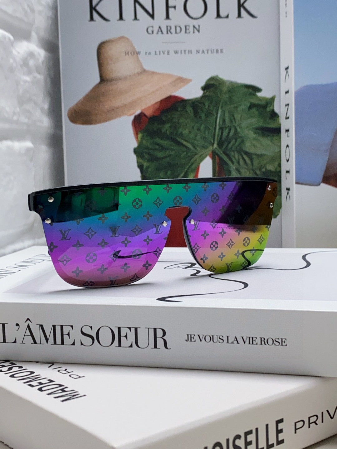 LOUIS VUITTON WAIMEA SUNGLASSES 581361 IN MULTICOLOR ACETATE MONOGRAM ON LENS
