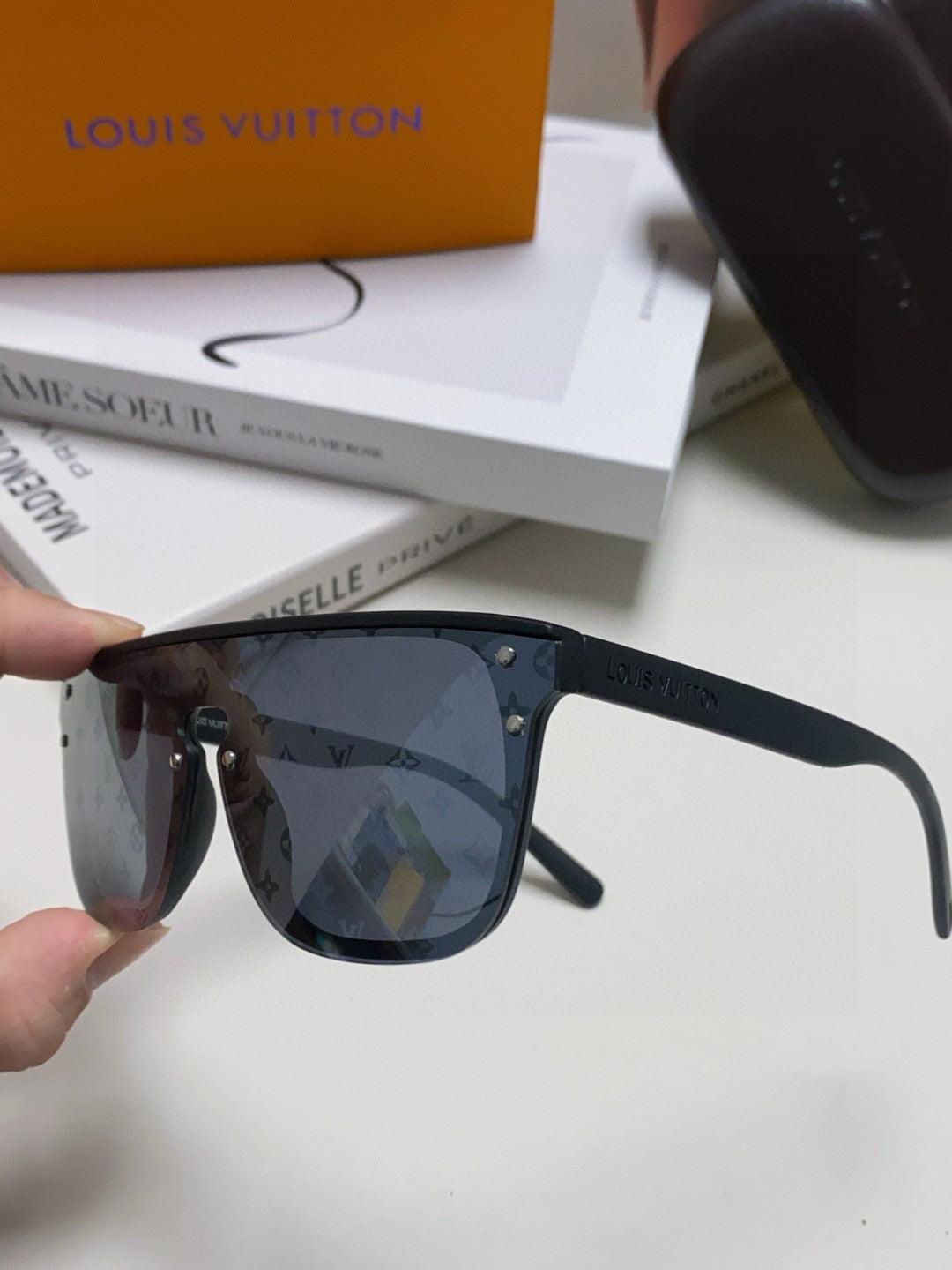 LOUIS VUITTON WAIMEA SUNGLASSES 581362 IN BLACK ACETATE MONOGRAM ON LENS