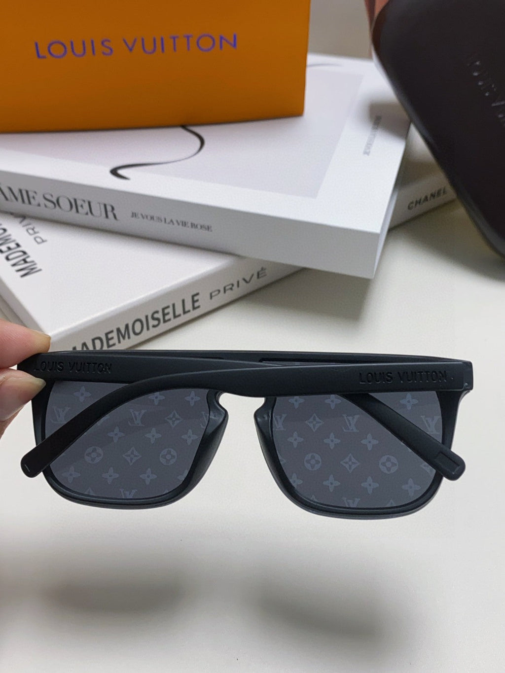 LOUIS VUITTON WAIMEA SUNGLASSES 581362 IN BLACK ACETATE MONOGRAM ON LENS