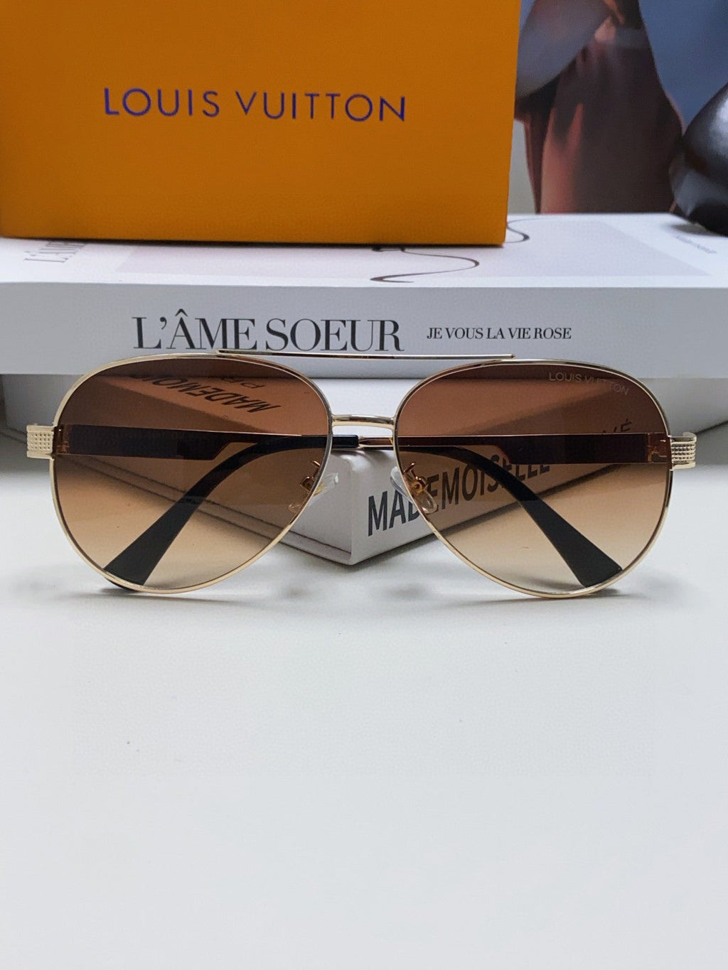 LOUIS VUITTON PILOT SUNGLASS 581363 IN GOLD METAL BROWN SMOKE LENSES