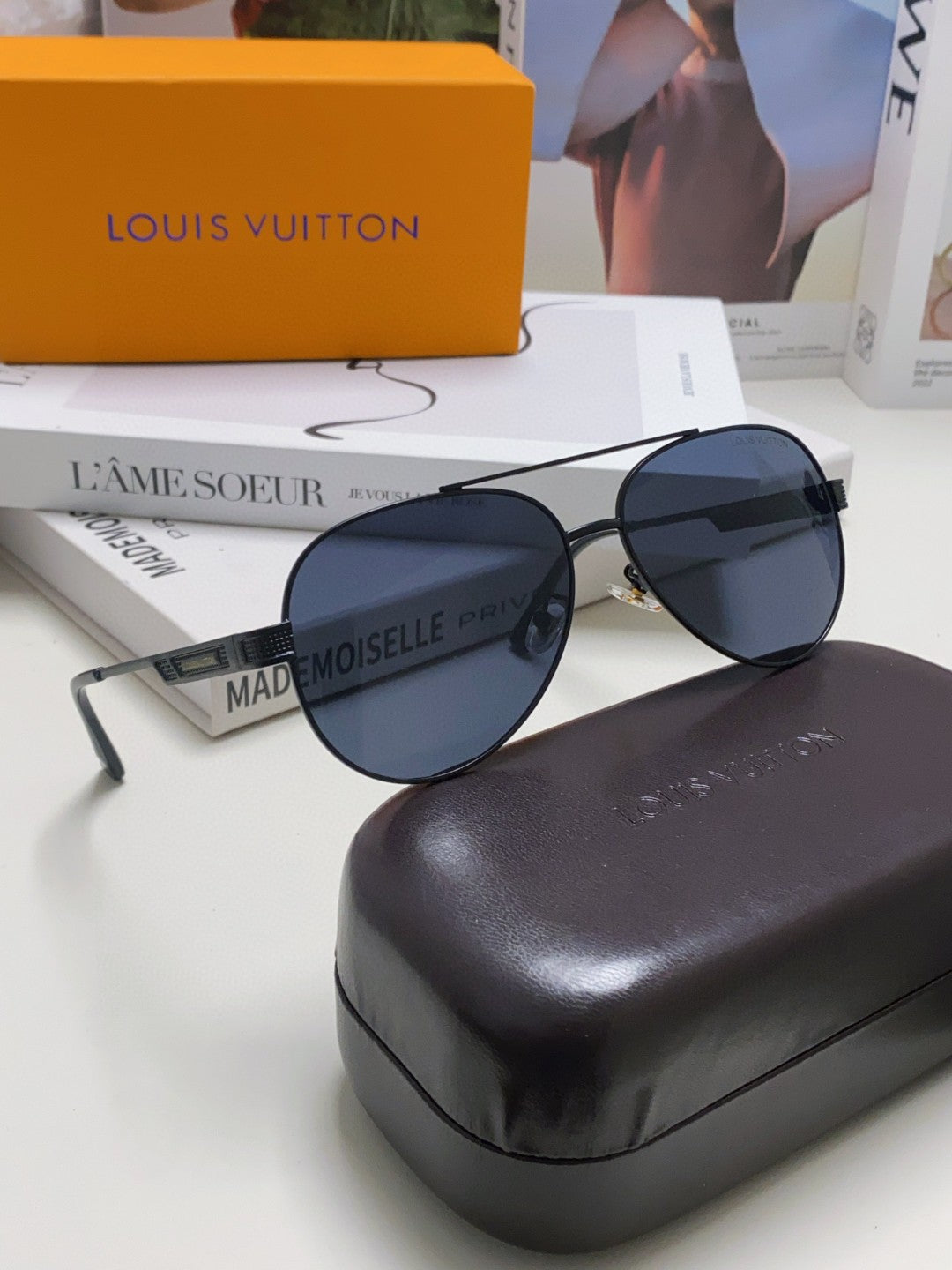 LOUIS VUITTON PILOT SUNGLASS 581365 IN BLACK METAL