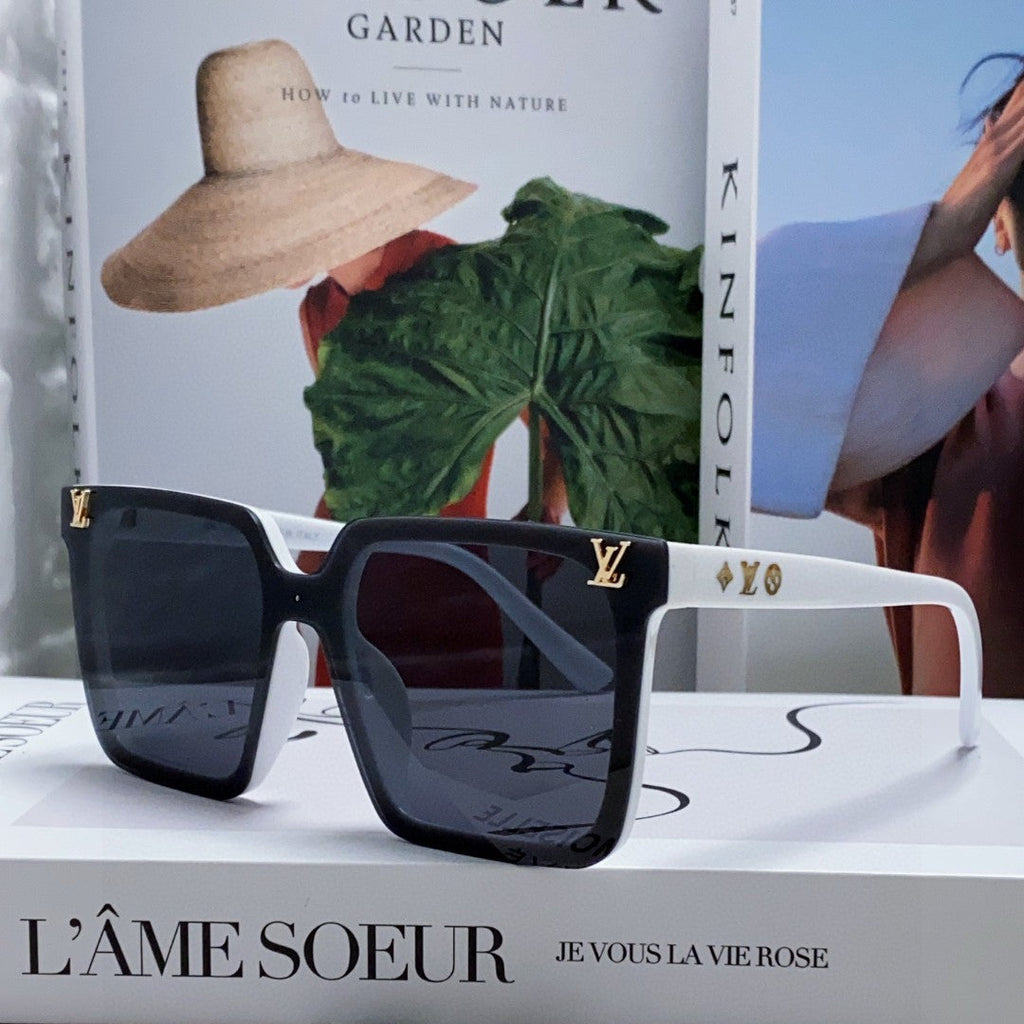 LOUIS VUITTON SQUARE SUNGLASS 581369 IN WHITE ACETATE