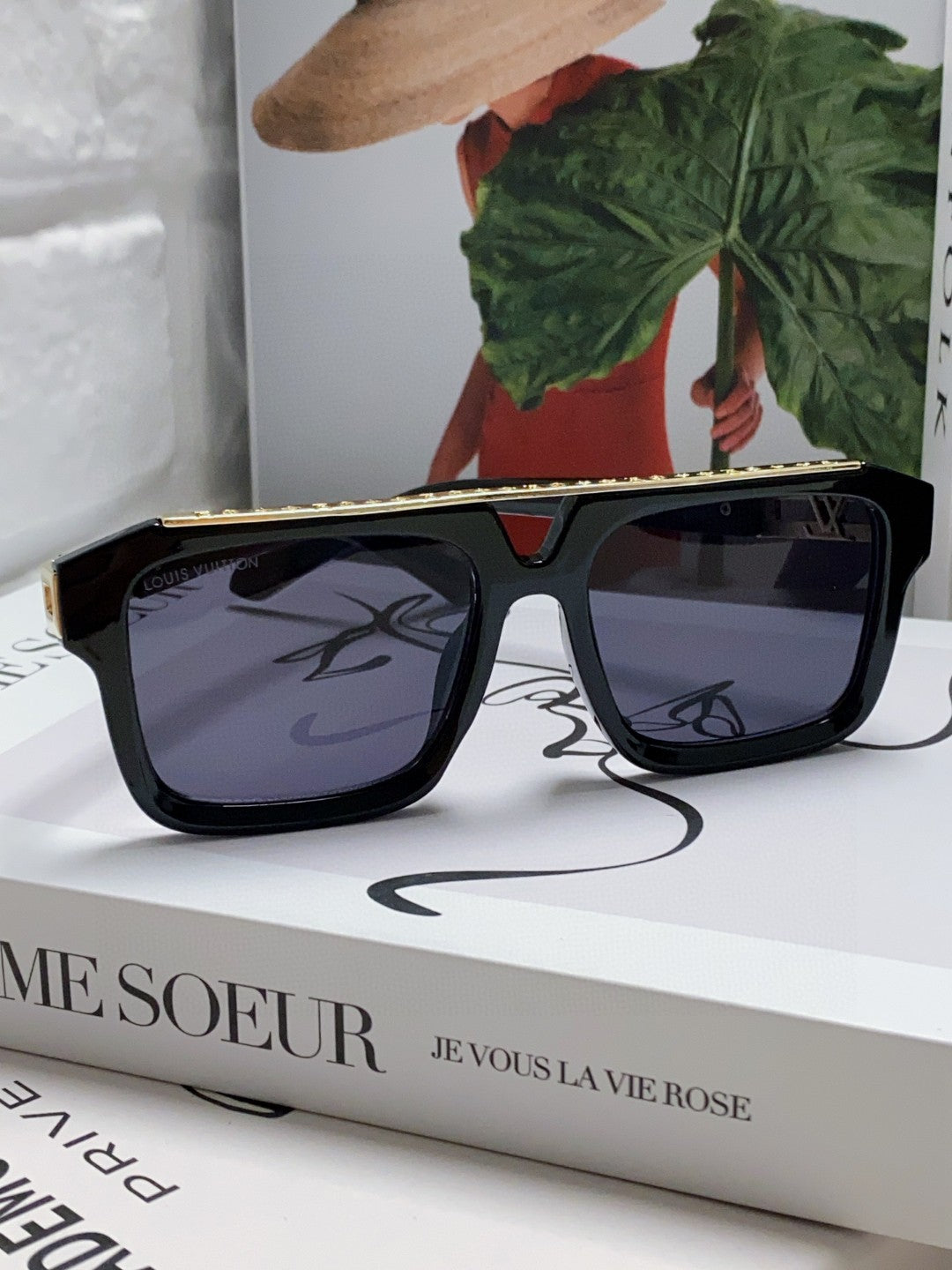 LOUIS VUITTON MASCOT PILOT SQUARE SUNGLASS 581378 IN BLACK ACETATE GOLD METAL