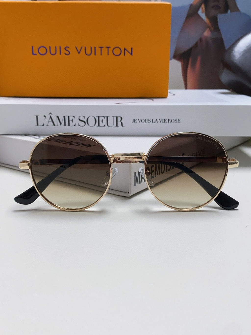 LOUIS VUITTON SIGNATURE ROUND SUNGLASS 581382 IN GOLD METAL BROWN SMOKE LENSES