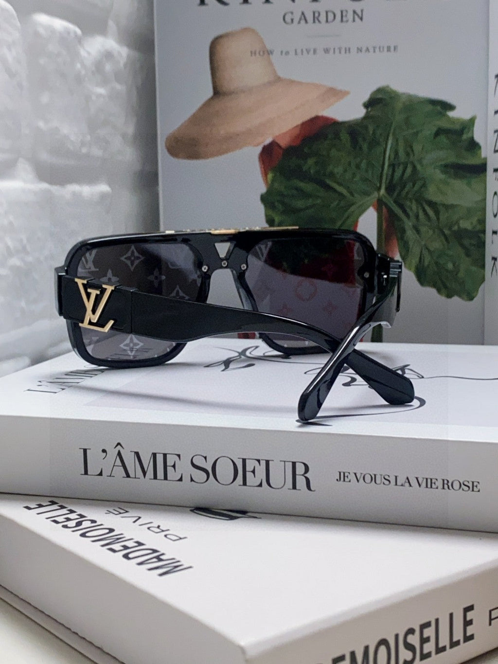 LOUIS VUITTON EVIDENCE SUNGLASSES 574717 IN BLACK ACETATE MONOGRAM ON LENS