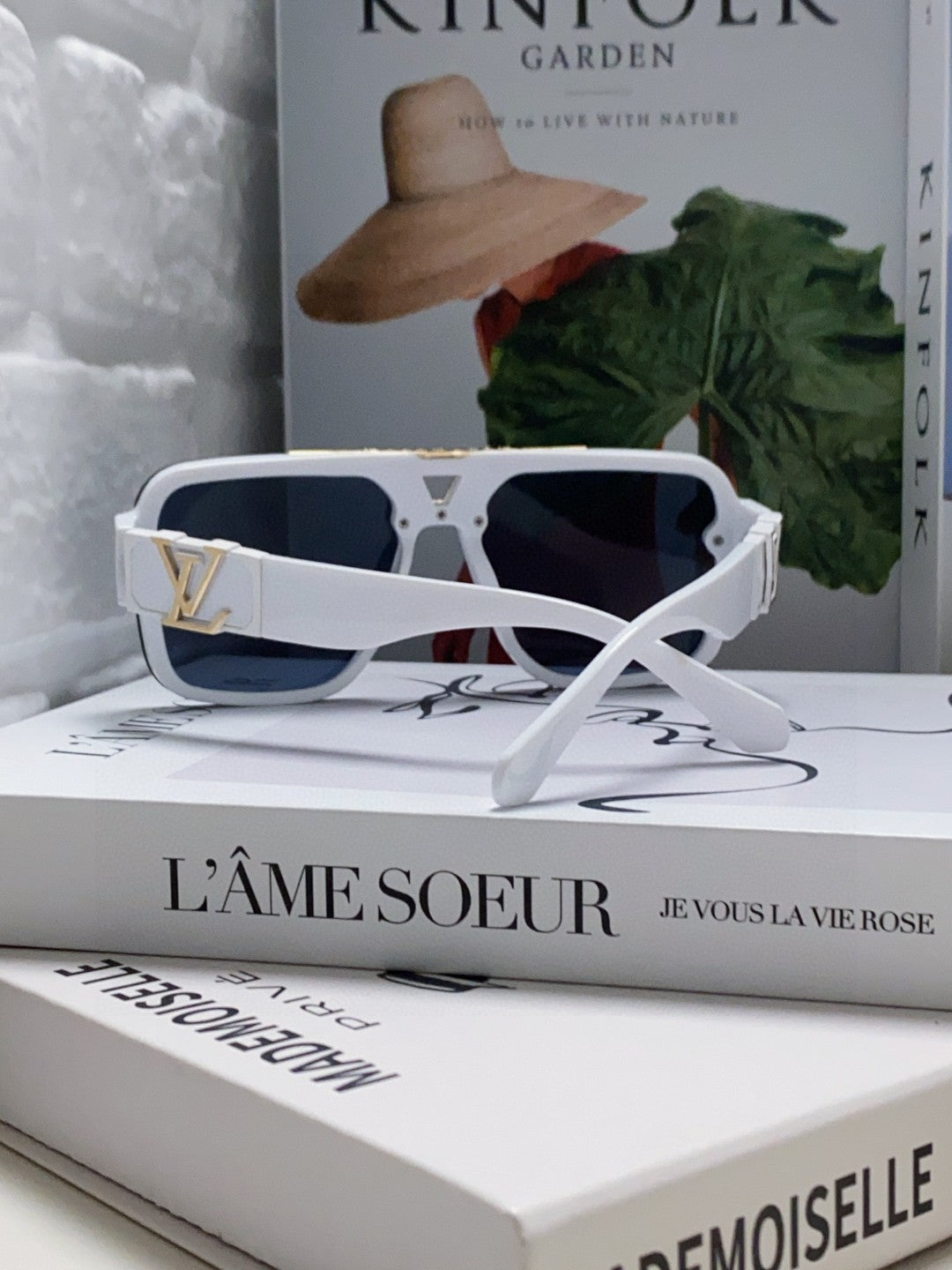 LOUIS VUITTON EVIDENCE SUNGLASSES 574718 IN WHITE ACETATE
