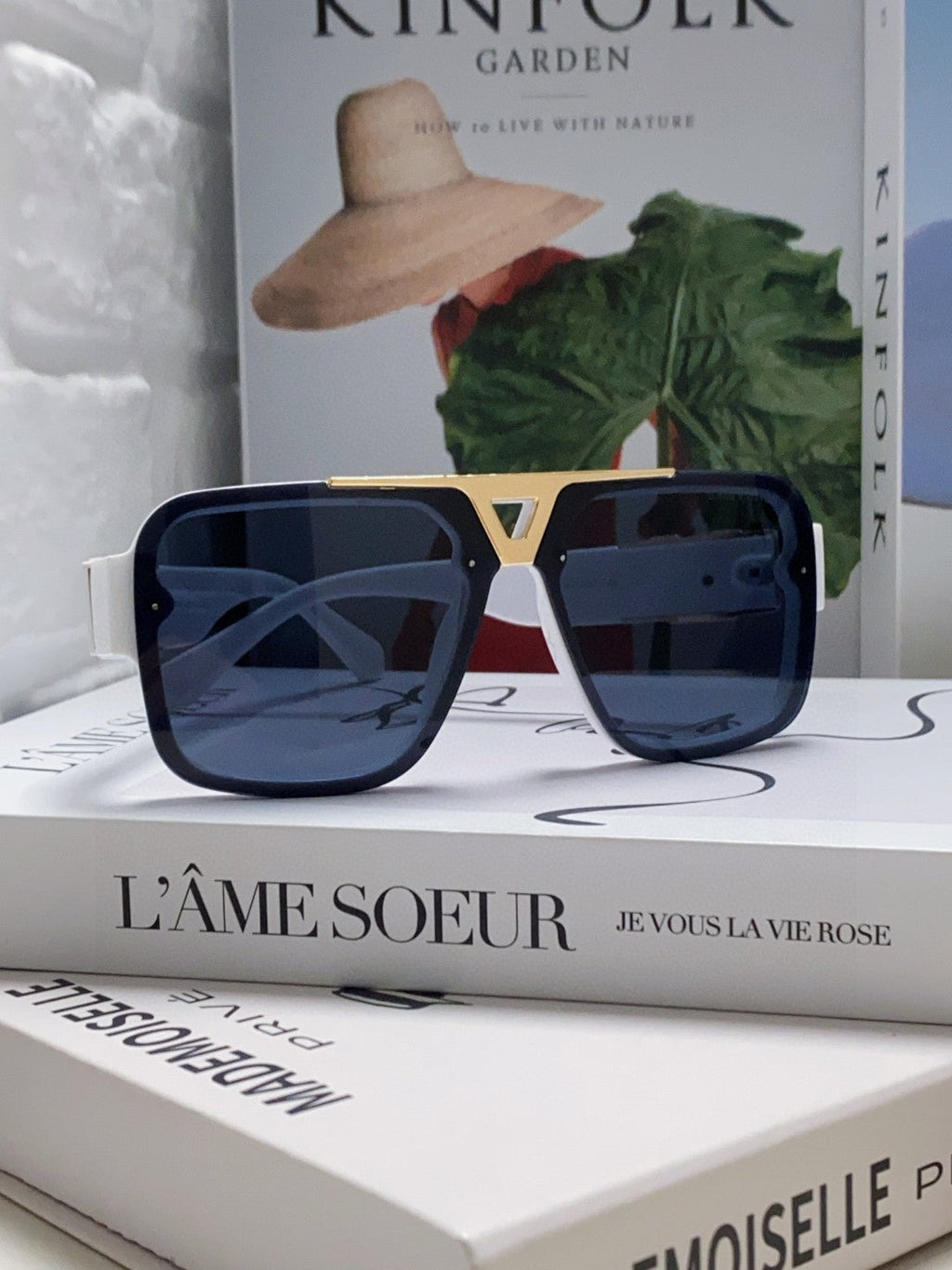 LOUIS VUITTON EVIDENCE SUNGLASSES 574718 IN WHITE ACETATE