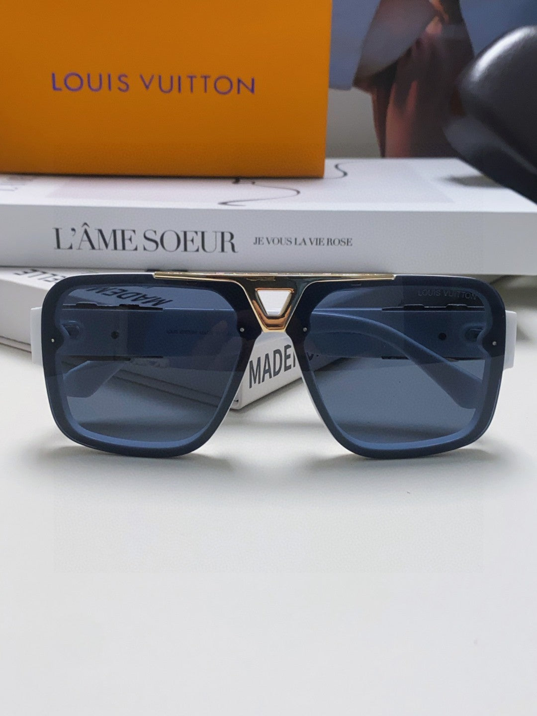 LOUIS VUITTON EVIDENCE SUNGLASSES 574718 IN WHITE ACETATE