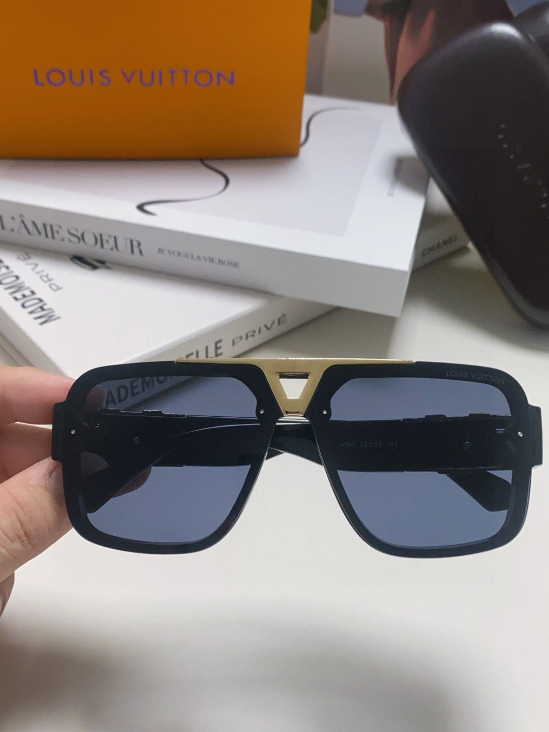LOUIS VUITTON EVIDENCE SUNGLASSES 574719 IN BLACK ACETATE
