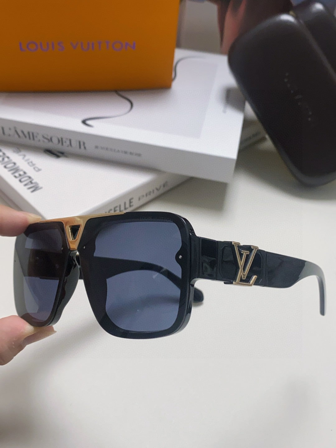 LOUIS VUITTON EVIDENCE SUNGLASSES 574719 IN BLACK ACETATE