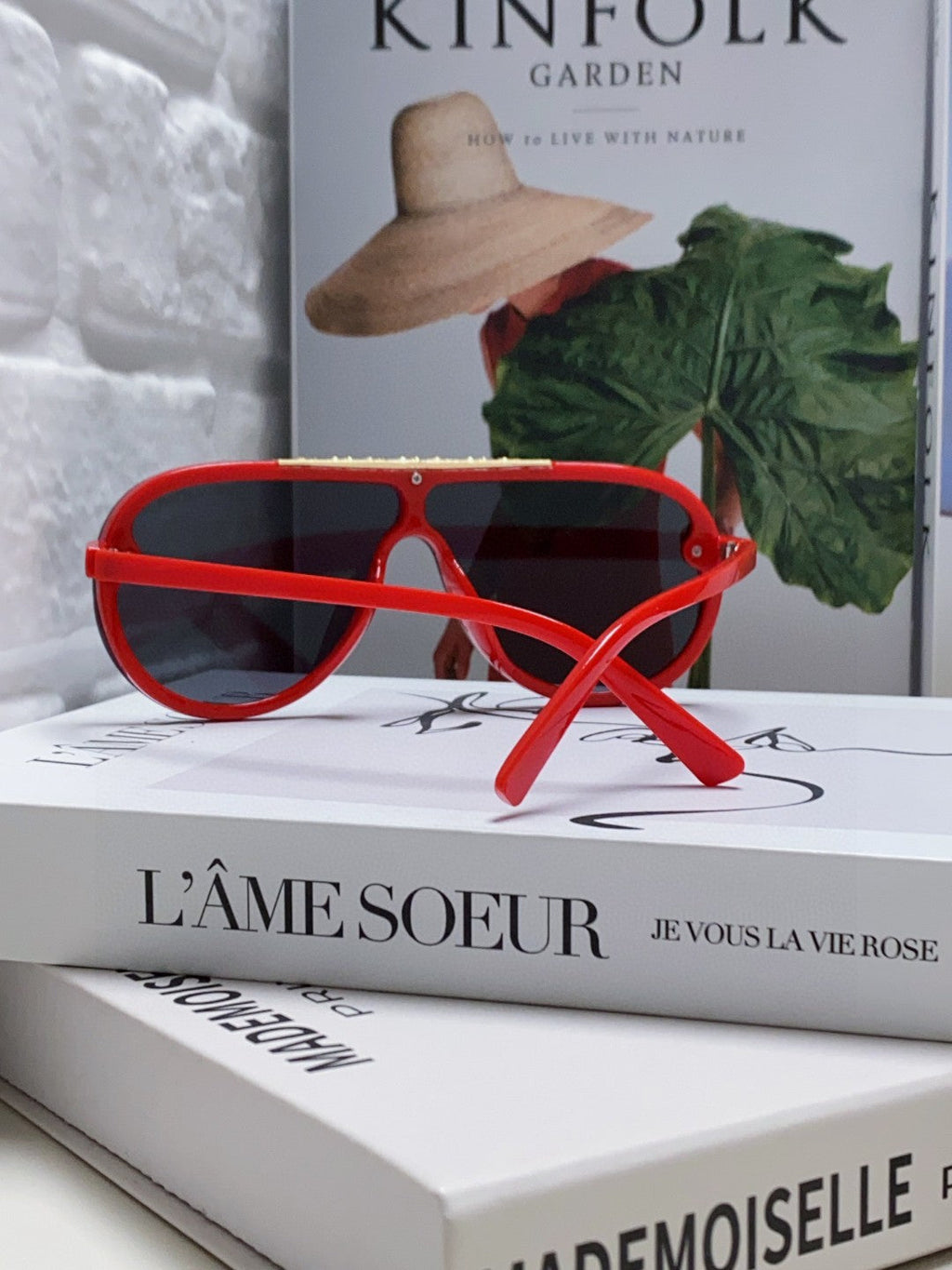 LOUIS VUITTON BLACKWOOD SUNGLASSES 567457 IN RED ACETATE GOLD METAL
