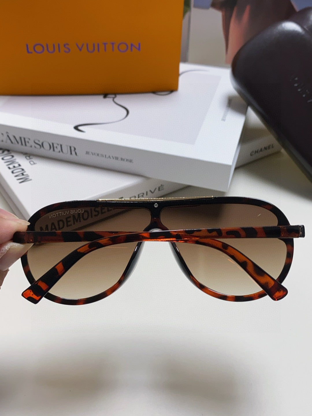 LOUIS VUITTON BLACKWOOD SUNGLASSES 567460 IN HAVANA ACETATE GOLD METAL
