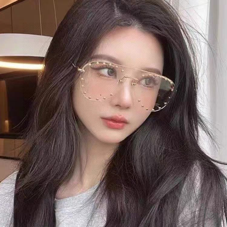 LOUIS VUITTON PARTY PILOT SUNGLASSES 567463 IN GOLD METAL CLEAR LENSES