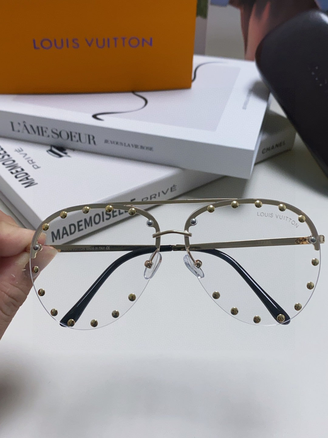 LOUIS VUITTON PARTY PILOT SUNGLASSES 567463 IN GOLD METAL CLEAR LENSES