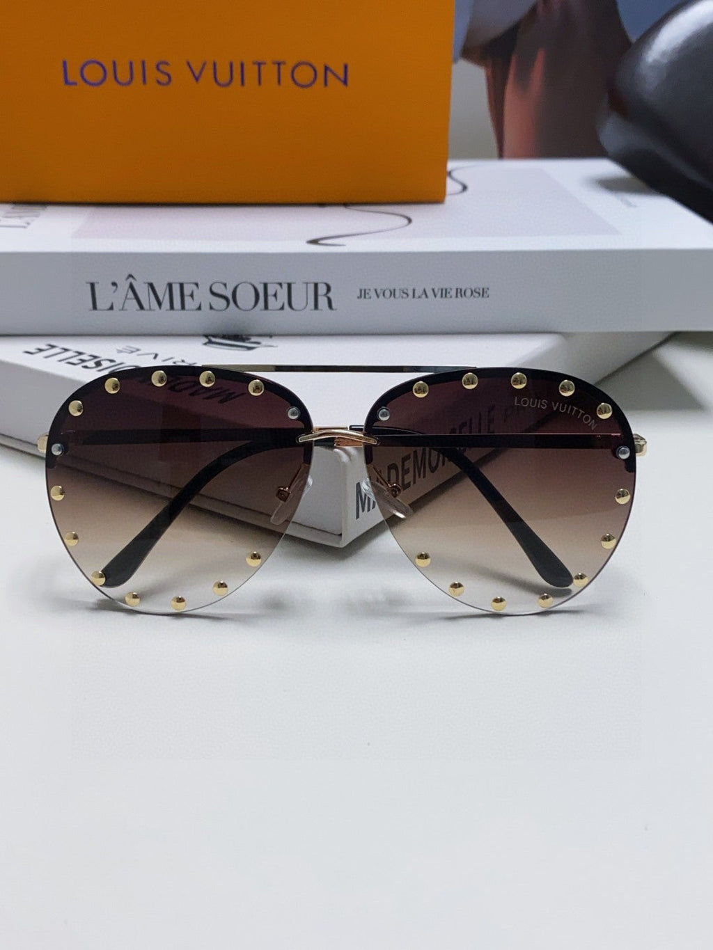 LOUIS VUITTON PARTY PILOT SUNGLASSES 567464 IN GOLD METAL BROWN SMOKE LENSES