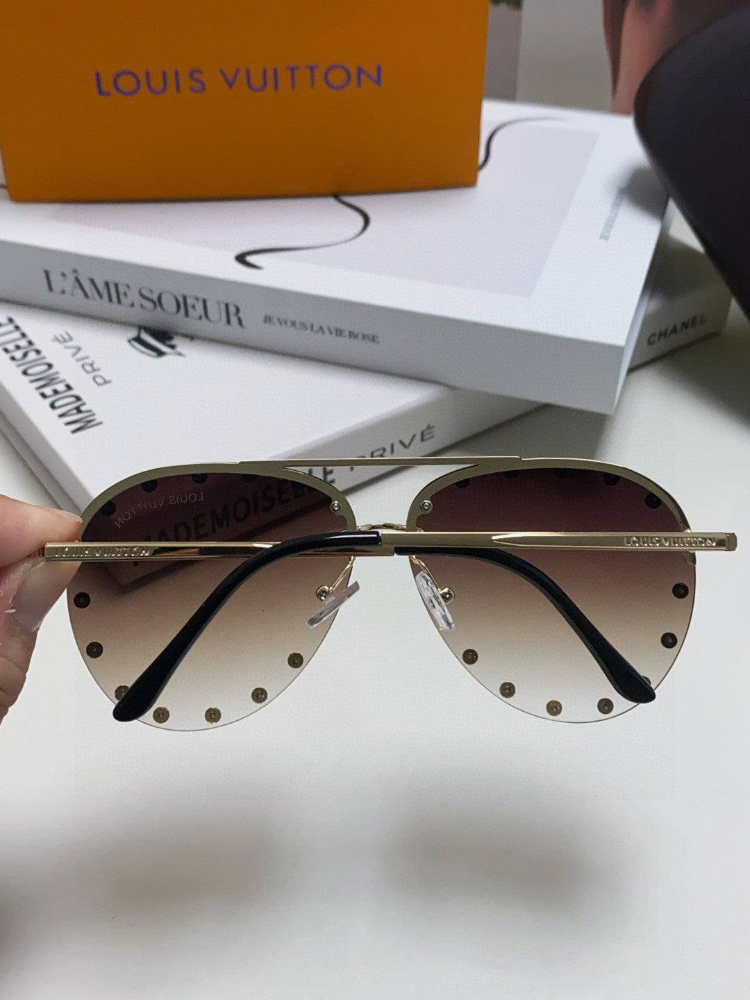 LOUIS VUITTON PARTY PILOT SUNGLASSES 567464 IN GOLD METAL BROWN SMOKE LENSES