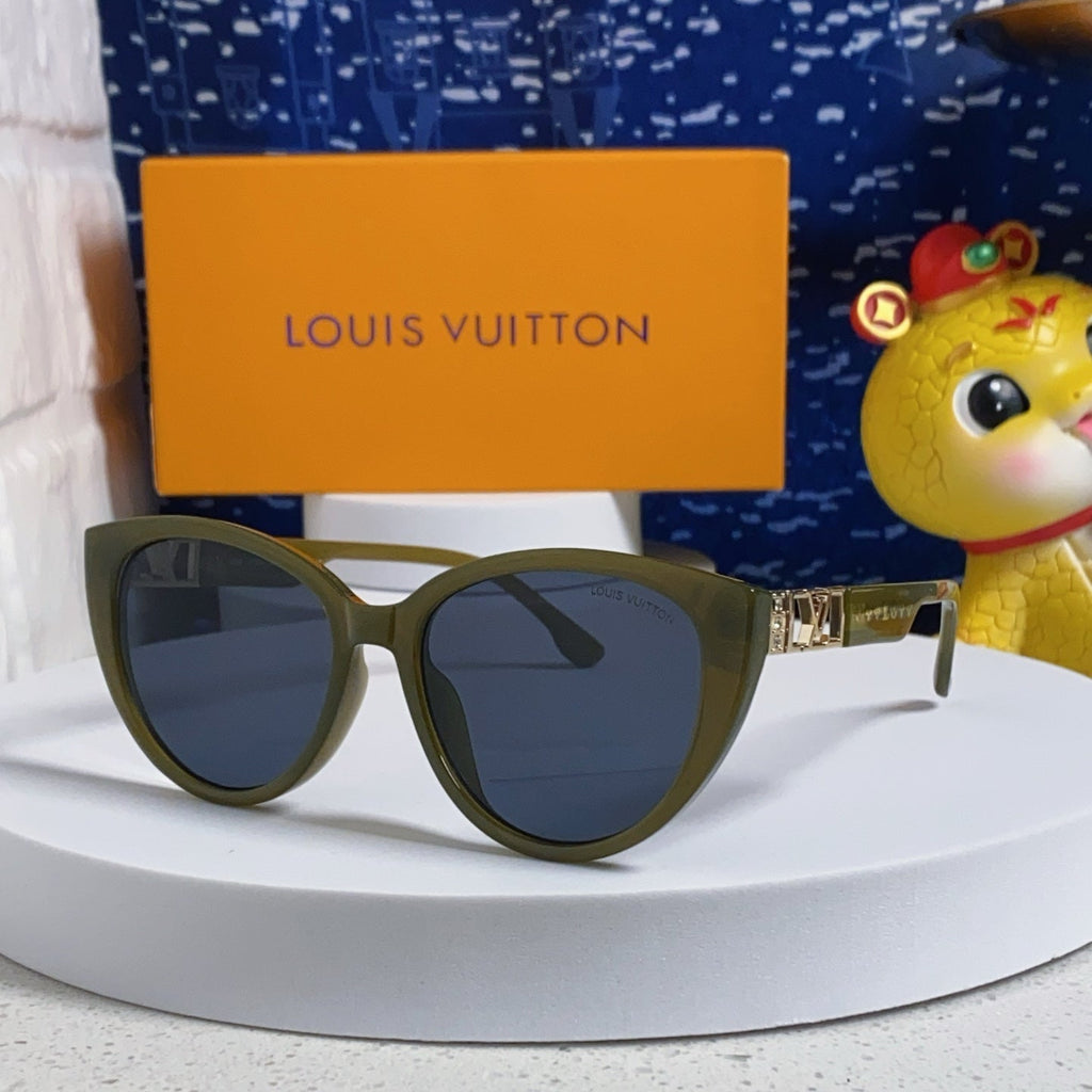 LOUIS VUITTON CAT EYE SUNGLASSES 567469 IN GREEN CLEAR ACETATE