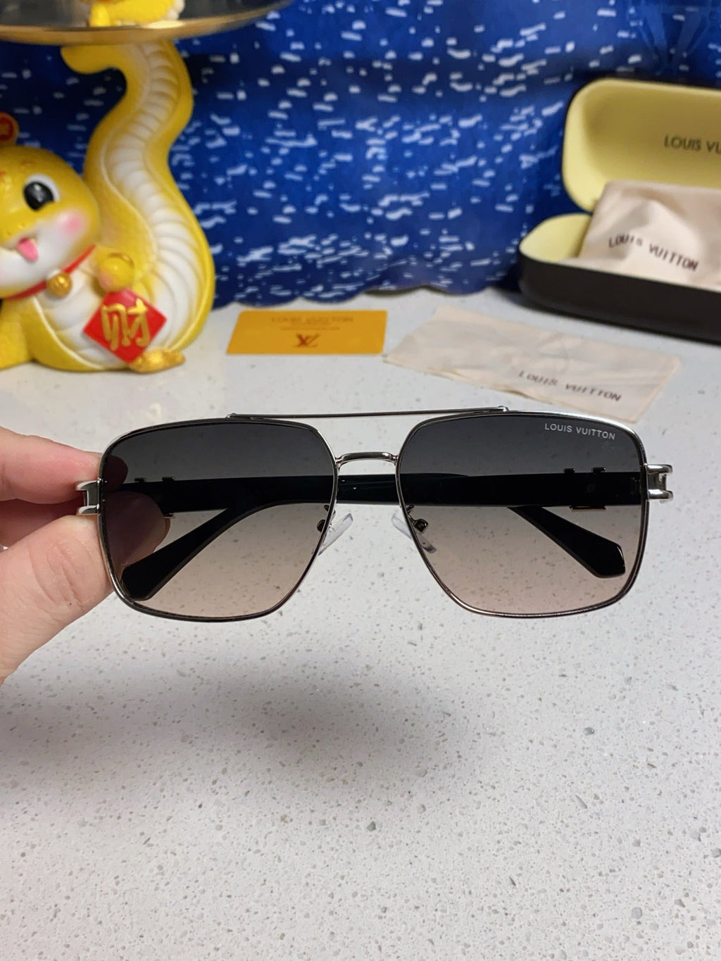 LOUIS VUITTON SIGNATURE SQUARE SUNGLASSES 567474 IN SILVER METAL GREY SMOKE LENSES