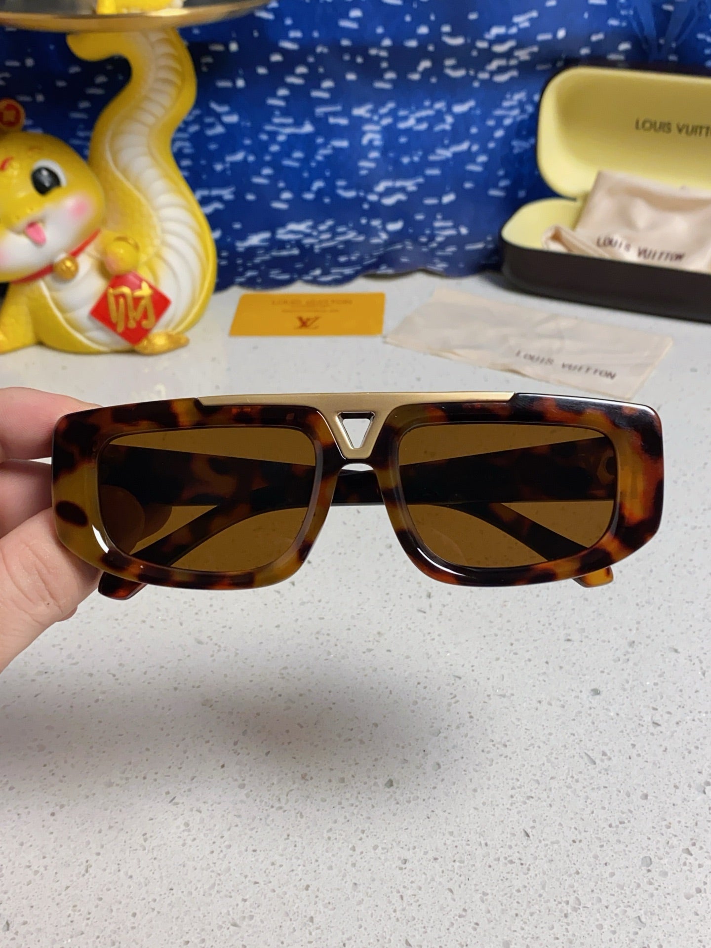 LOUIS VUITTON CLASH PILOT SUNGLASSES 567479 IN HAVANA ACTETE GOLD METAL