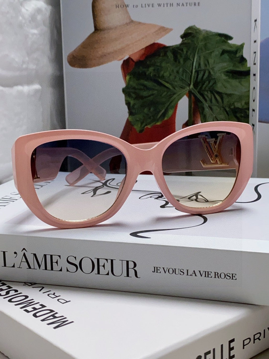 LOUIS VUITTON ICON CAT EYE SUNGLASSES 570247 IN PINK CLEAR ACETATE