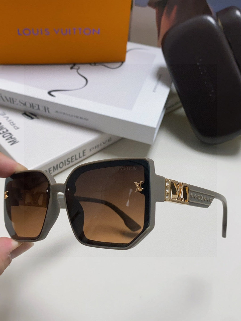LOUIS VUITTON CLASH SQUARE SUNGLASSES 570250 IN GREY ACETATE
