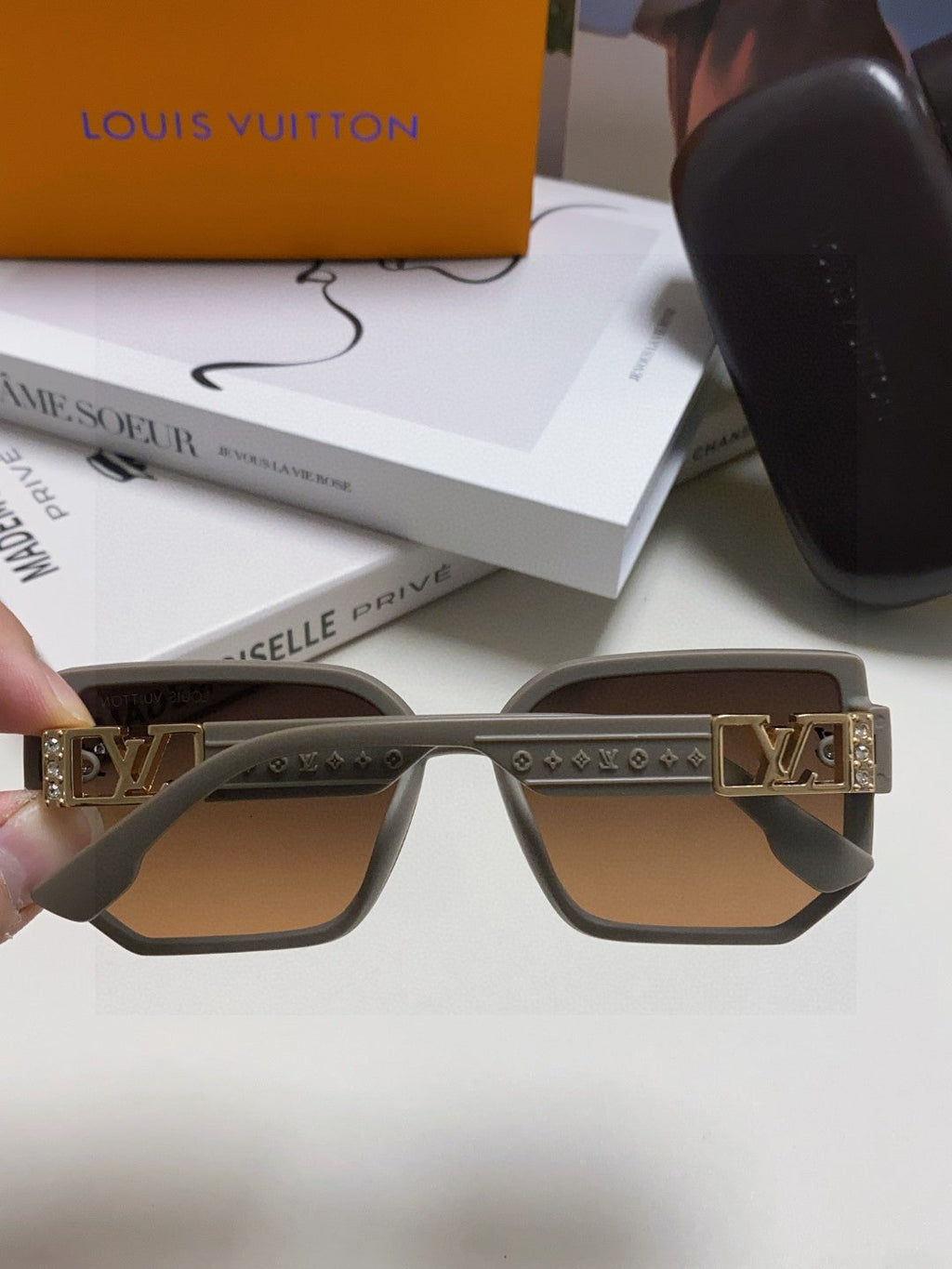 LOUIS VUITTON CLASH SQUARE SUNGLASSES 570250 IN GREY ACETATE