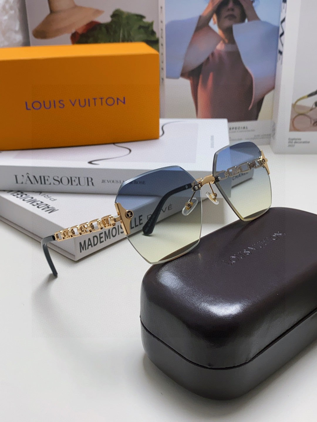 LOUIS VUITTON CHAIN SQUARE SUNGLASSES 570259 IN GOLD METAL GREY YELLOW SMOKE LENS