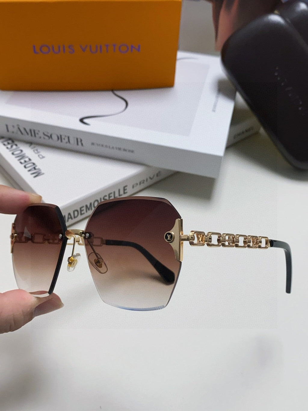 LOUIS VUITTON CHAIN SQUARE SUNGLASSES 570260 IN GOLD METAL BROWN SMOKE LENS