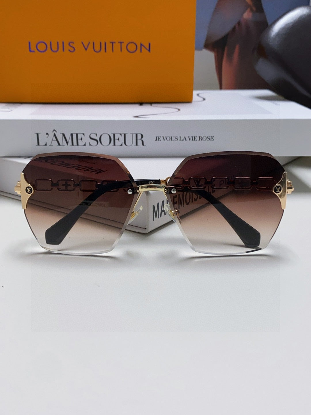 LOUIS VUITTON CHAIN SQUARE SUNGLASSES 570260 IN GOLD METAL BROWN SMOKE LENS