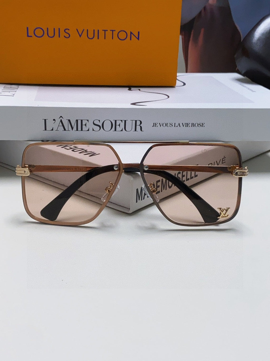 LOUIS VUITTON SQUARE SUNGLASSES 570262 IN GOLD METAL LIGHT BROWN LENS
