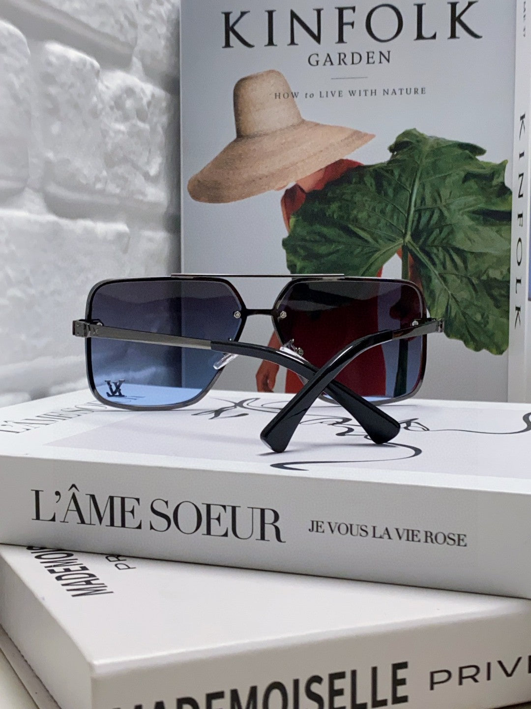 LOUIS VUITTON SQUARE SUNGLASSES 570263 IN BLACK METAL GREY SMOKE LENS