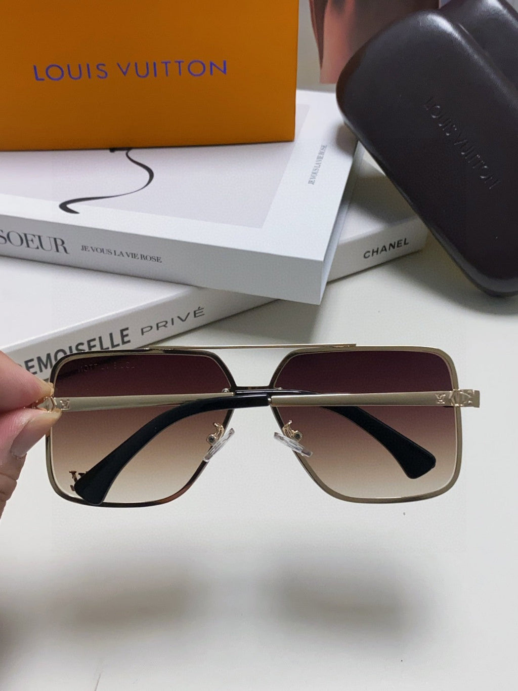 LOUIS VUITTON SQUARE SUNGLASSES 570264 IN GOLD METAL BROWN SMOKE LENS