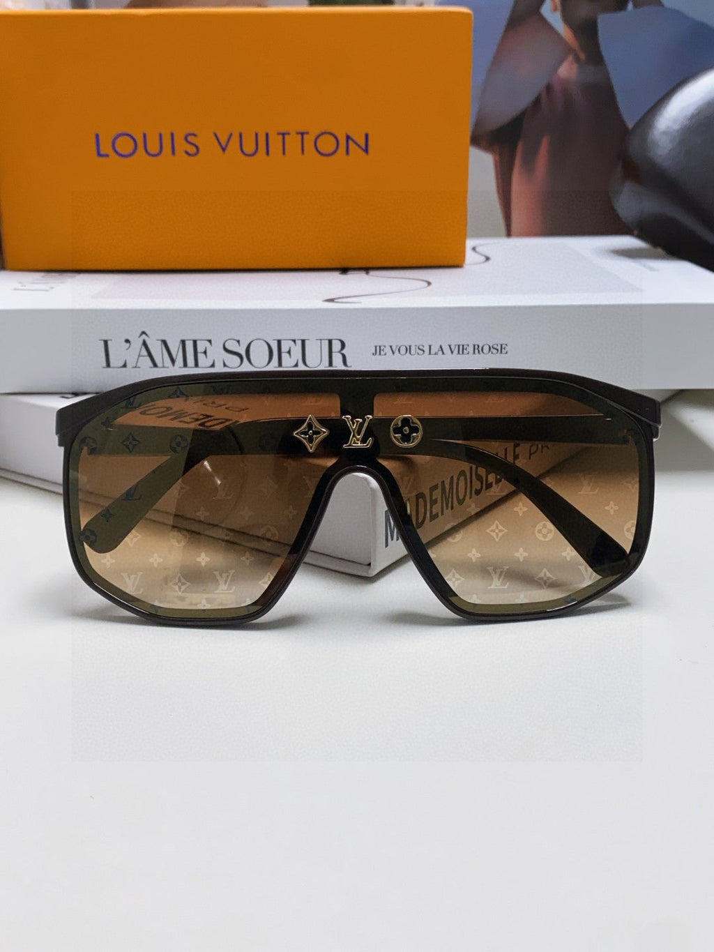 LOUIS VUITTON WAIMEA SUNGLASSES 570267 IN BROWN ACETATE MONOGRAM ON LENS
