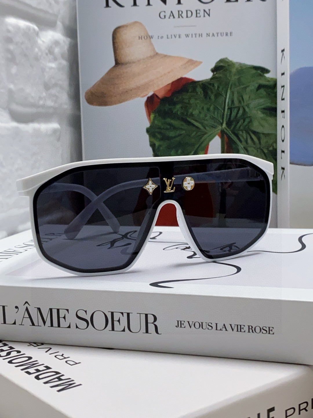 LOUIS VUITTON WAIMEA SUNGLASSES 570269 IN WHITE ACETATE
