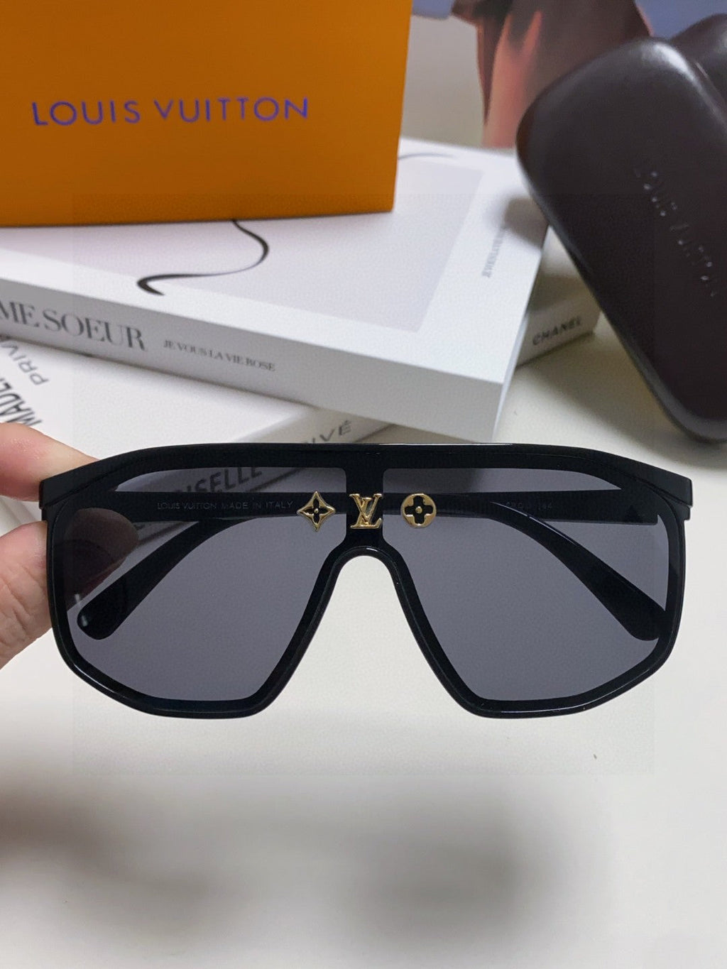 LOUIS VUITTON WAIMEA SUNGLASSES 570270 IN BLACK ACETATE