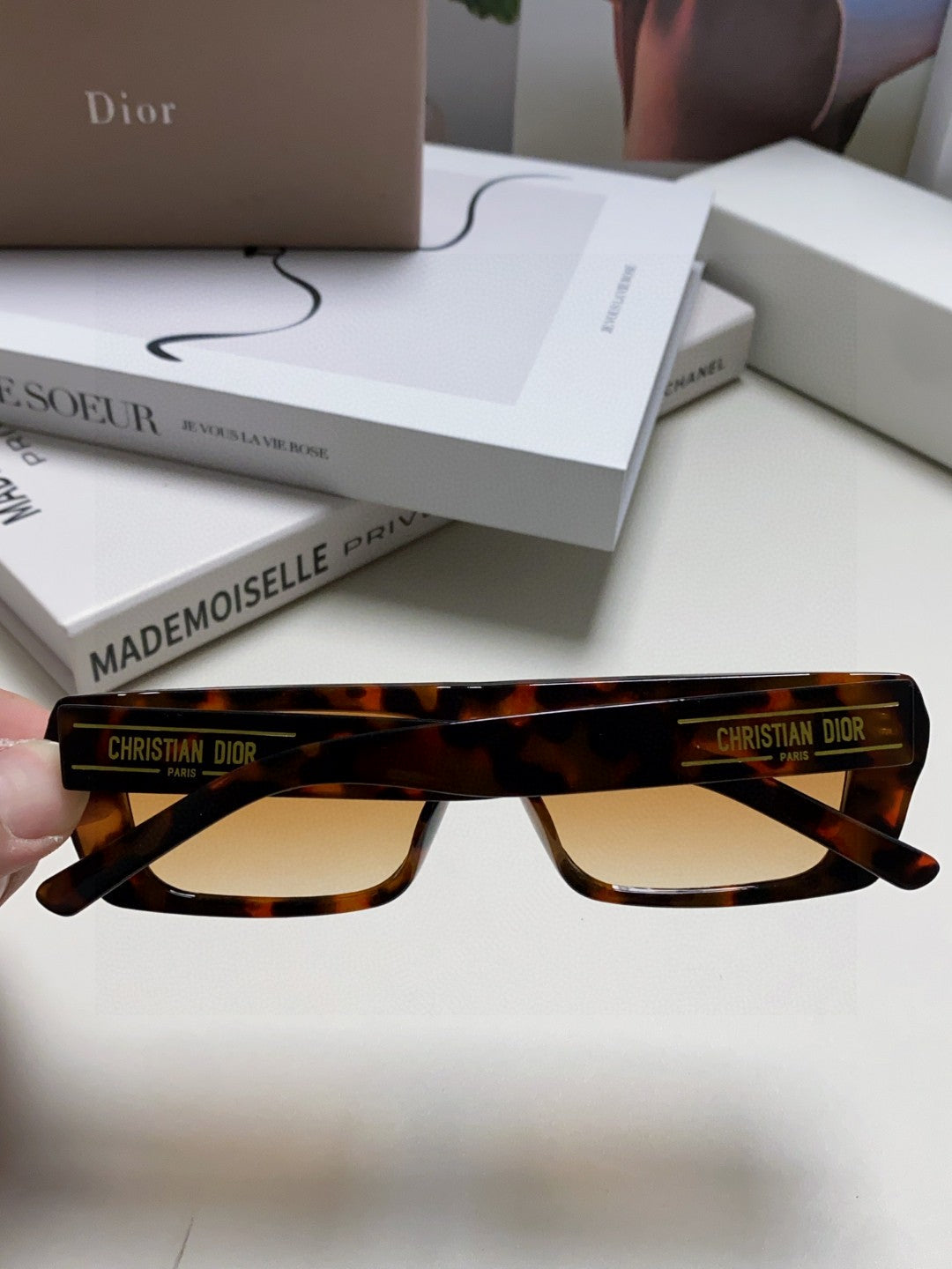 DIOR SIGNATURE SUNGLASS 571587 IN HAVANA ACETATE