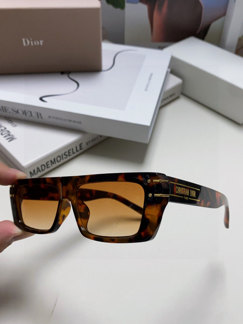 DIOR SIGNATURE SUNGLASS 571587 IN HAVANA ACETATE