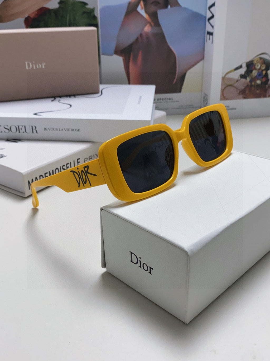 DIOR MONTAIGNE SUNGLASS 571593 IN YELLOW ACETATE TEXT LOGO